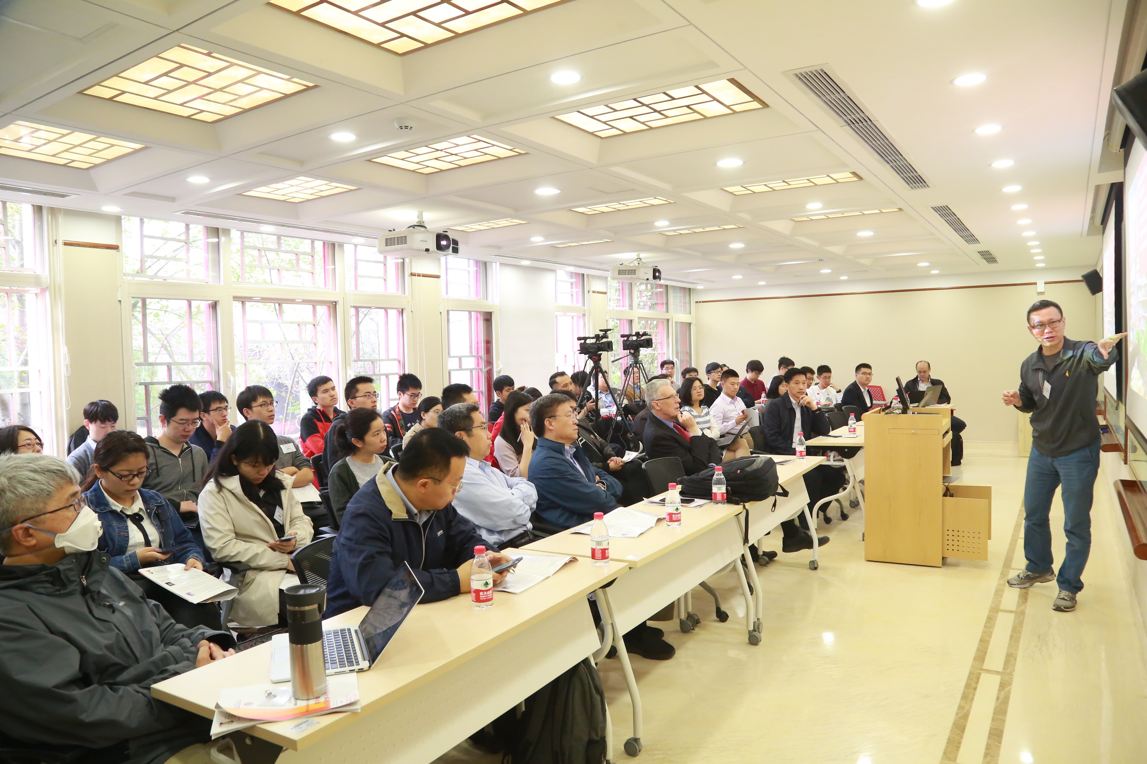 2018040491Porn
前沿计算研究中心第一届青年论坛成功举办03.JPG 2018040491Porn
前沿计算研究中心第一届青年论坛成功举办03.JPG